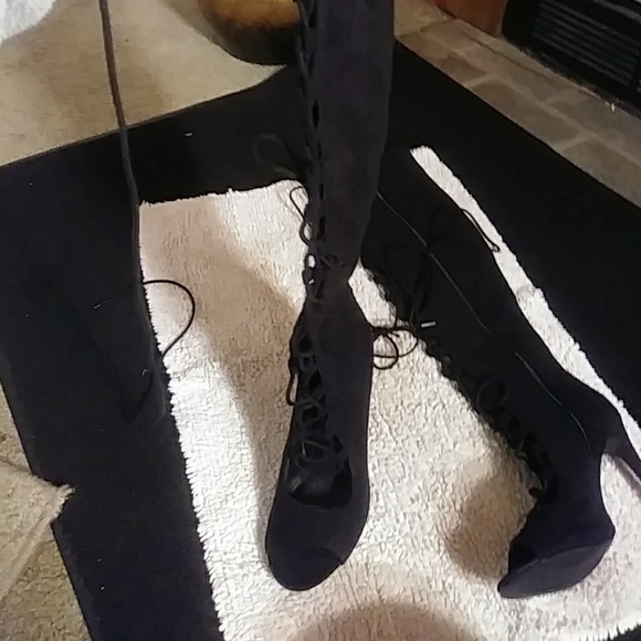 Boots - Picture 2 of 3